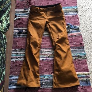 Volcom women’s snowboard pants